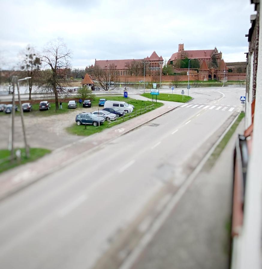 Glowna Apartamenty Nad Nogatem マルボルク エクステリア 写真